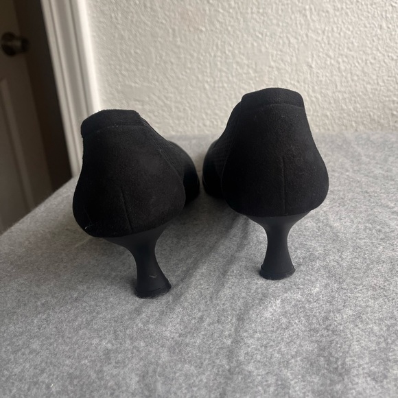 Stuart Weitzman Black Heels 8 - Picture 9 of 9